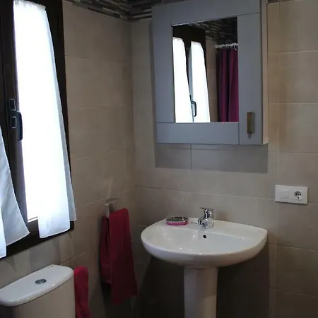 Casa Isabel Zuheros